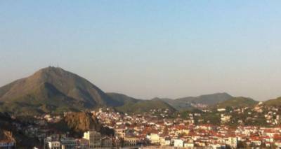 &Tau;&eta; &delta;&eta;&mu;&iota;&omicron;&upsilon;&rho;&gamma;ί&alpha; &chi;ώ&rho;&omicron;&upsilon; &mu;&nu;ή&mu;&eta;&sigmaf; &tau;&omega;&nu; &pi;&omicron;&lambda;&iota;&tau;&iota;&kappa;ώ&nu; &epsilon;&xi;ό&rho;&iota;&sigma;&tau;&omega;&nu; &sigma;&tau;&eta; &Lambda;ή&mu;&nu;&omicron; &sigma;&tau;&eta;&rho;ί&zeta;&epsilon;&iota; &sigma;ύ&sigma;&sigma;&omega;&mu;&eta; &eta; &epsilon;&kappa;&pi;&alpha;&iota;&delta;&epsilon;&upsilon;&tau;&iota;&kappa;ή &kappa;&omicron;&iota;&nu;ό&tau;&eta;&tau;&alpha;