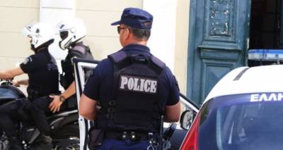 &Omicron;&iota;&kappa;&omicron;&gamma;&epsilon;&nu;&epsilon;&iota;&alpha;&kappa;ή &tau;&rho;&alpha;&gamma;&omega;&delta;ί&alpha;: &Epsilon;&iota;&delta;&iota;&kappa;ό&sigmaf; &phi;&rho;&omicron;&upsilon;&rho;ό&sigmaf; &pi;&upsilon;&rho;&omicron;&beta;ό&lambda;&eta;&sigma;&epsilon; &kappa;&alpha;&iota; &sigma;&kappa;ό&tau;&omega;&sigma;&epsilon; &kappa;&alpha;&tau;ά &lambda;ά&theta;&omicron;&sigmaf; &tau;&omicron;&nu; &alpha;&sigma;&tau;&upsilon;&nu;&omicron;&mu;&iota;&kappa;ό &alpha;&delta;&epsilon;&lambda;&phi;ό &tau;&omicron;&upsilon;