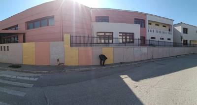 2&omicron; &Delta;&eta;&mu;&omicron;&tau;&iota;&kappa;ό &Sigma;&chi;&omicron;&lambda;&epsilon;ί&omicron; &Mu;ύ&rho;&iota;&nu;&alpha;&sigmaf;: &Omicron;&iota; &epsilon;&kappa;&pi;&alpha;&iota;&delta;&epsilon;&upsilon;&tau;&iota;&kappa;&omicron;ί &zeta;&eta;&tau;&omicron;ύ&nu; &tau;&rho;ί&alpha; &tau;&mu;ή&mu;&alpha;&tau;&alpha; &sigma;&tau;&eta;&nu; &Alpha;΄ &tau;ά&xi;&eta; &gamma;&iota;&alpha; 50 &mu;&alpha;&theta;&eta;&tau;έ&sigmaf;
