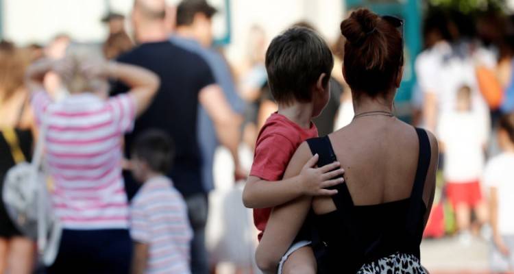 Νομοσχέδιο για την Παιδεία: Αγγλικά από το Νηπιαγωγείο, αλλαγές στις Πανελλαδικές | Τα 15 βασικά σημεία