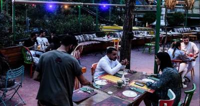 &Alpha;&rho;&sigma;&eta; lockdown: Έ&kappa;&alpha;&nu;&alpha;&nu;... &Alpha;&nu;ά&sigma;&tau;&alpha;&sigma;&eta; &omicron;&iota; &epsilon;&pi;&alpha;&gamma;&gamma;&epsilon;&lambda;&mu;&alpha;&tau;ί&epsilon;&sigmaf; &tau;&eta;&sigmaf; &epsilon;&sigma;&tau;ί&alpha;&sigma;&eta;&sigmaf;