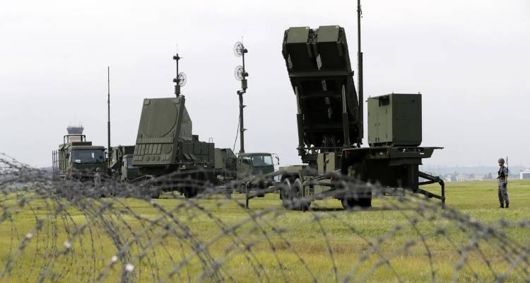 &laquo;&Sigma;&tau;έ&lambda;&nu;&omicron;&upsilon;&mu;&epsilon; Patriot &kappa;&alpha;&iota; F-16 &sigma;&tau;&eta; &Beta;ό&rho;&epsilon;&iota;&alpha; &Epsilon;&lambda;&lambda;ά&delta;&alpha; &gamma;&iota;&alpha; &tau;&eta;&nu; &alpha;&nu;&tau;&iota;&beta;&alpha;&lambda;&lambda;&iota;&sigma;&tau;&iota;&kappa;ή &pi;&rho;&omicron;&sigma;&tau;&alpha;&sigma;ί&alpha; &tau;&eta;&sigmaf; &Beta;&omicron;&upsilon;&lambda;&gamma;&alpha;&rho;ί&alpha;&sigmaf; &alpha;&pi;ό &tau;&omicron; &Iota;&rho;ά&nu;&raquo;, &lambda;έ&epsilon;&iota; &omicron; &Delta;έ&nu;&delta;&iota;&alpha;&sigmaf;