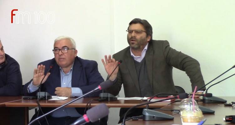 Λήμνος: Προχωρούν οι εργασίες στα αλιευτικά καταφύγια | Εντάσεις, κατηγορίες και ειρωνείες στο Δημοτικό Συμβούλιο