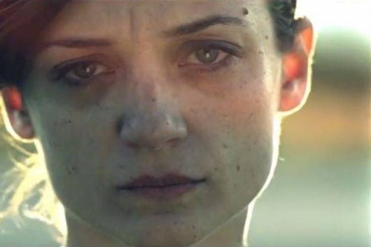 Μέσα από τον αυτιστικό τοίχο