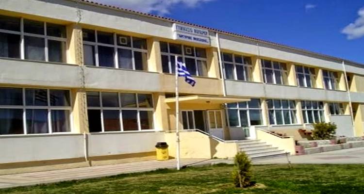 &Pi;&alpha;&rho;&omicron;&upsilon;&sigma;ί&alpha;&sigma;&eta; &sigma;&chi;&omicron;&lambda;&iota;&kappa;ώ&nu; &delta;&rho;&alpha;&sigma;&tau;&eta;&rho;&iota;&omicron;&tau;ή&tau;&omega;&nu; 2016-2017 &sigma;&tau;&omicron; &Gamma;&upsilon;&mu;&nu;ά&sigma;&iota;&omicron; &Mu;&omicron;ύ&delta;&rho;&omicron;&upsilon;