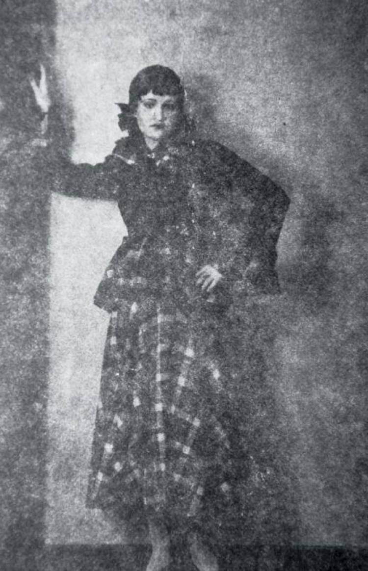 H &delta;&iota;&alpha;&theta;ή&kappa;&eta; &mu;&iota;&alpha;&sigmaf; &pi;ό&rho;&nu;&eta;&sigmaf;