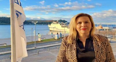 dimarxos-limnou-ston-fm-100-ksekinoyn-oi-ergasies-sto-romaiiko-gialo-audio