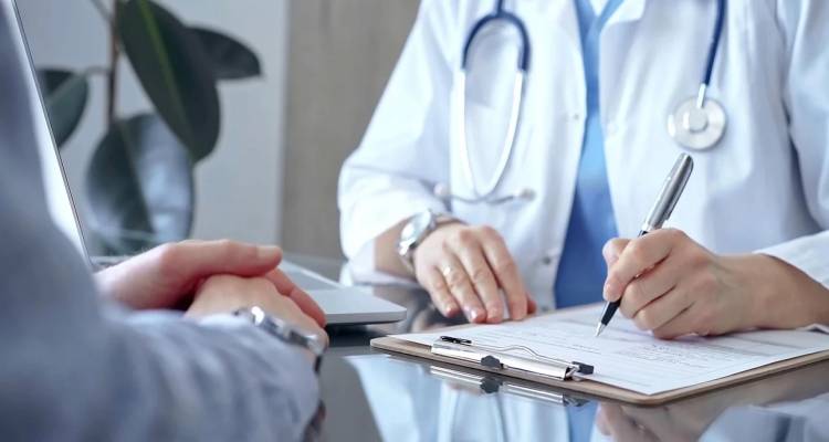 &Mu;&upsilon;&tau;&iota;&lambda;ή&nu;&eta;: &Alpha;&pi;&omicron;&zeta;&eta;&mu;ί&omega;&sigma;&eta; &sigma;&epsilon; &gamma;&iota;&alpha;&tau;&rho;ό &gamma;&iota;&alpha; ά&delta;&epsilon;&iota;&alpha; &pi;&omicron;&upsilon; &delta;&epsilon;&nu; &pi;ή&rho;&epsilon; &pi;&rho;&iota;&nu; &alpha;&pi;ό &tau;&eta; &sigma;&upsilon;&nu;&tau;&alpha;&xi;&iota;&omicron;&delta;ό&tau;&eta;&sigma;&eta; | &Tau;&omicron; &sigma;&kappa;&epsilon;&pi;&tau;&iota;&kappa;ό &tau;&eta;&sigmaf; &alpha;&pi;ό&phi;&alpha;&sigma;&eta;&sigmaf;
