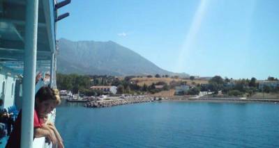 &Sigma;&tau;&eta; &Lambda;ή&mu;&nu;&omicron; &omicron; &nu;έ&omicron;&sigmaf; &alpha;&nu;&tau;&iota;&delta;ή&mu;&alpha;&rho;&chi;&omicron;&sigmaf; &Sigma;&alpha;&mu;&omicron;&theta;&rho;ά&kappa;&eta;&sigmaf;