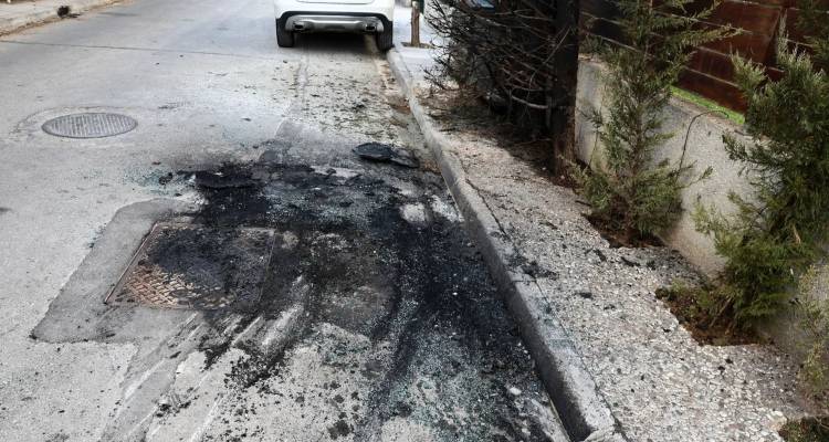 &Delta;&eta;&mu;&omicron;&gamma;&lambda;ί&delta;&omicron;&upsilon; &gamma;&iota;&alpha; &mu;&omicron;&lambda;ό&tau;&omicron;&phi; έ&xi;&omega; &alpha;&pi;ό &tau;&omicron; &sigma;&pi;ί&tau;&iota; &tau;&eta;&sigmaf; &pi;&rho;&omicron;έ&delta;&rho;&omicron;&upsilon; &tau;&omicron;&upsilon; &Alpha;&rho;&epsilon;ί&omicron;&upsilon; &Pi;ά&gamma;&omicron;&upsilon;: &Phi;&alpha;ί&nu;&epsilon;&tau;&alpha;&iota; ό&tau;&iota; &omicron; &sigma;&tau;ό&chi;&omicron;&sigmaf; ή&tau;&alpha;&nu; &omicron; &alpha;&sigma;&tau;&upsilon;&nu;&omicron;&mu;&iota;&kappa;ό&sigmaf;