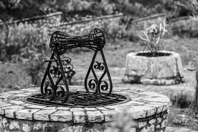 &Lambda;ή&gamma;&epsilon;&iota; &eta; &pi;&rho;&omicron;&theta;&epsilon;&sigma;&mu;ί&alpha; &delta;ή&lambda;&omega;&sigma;&eta;&sigmaf; &pi;&eta;&gamma;&alpha;&delta;&iota;ώ&nu;, &gamma;&epsilon;&omega;&tau;&rho;ή&sigma;&epsilon;&omega;&nu; &kappa;&alpha;&iota; &iota;&delta;&iota;&omega;&tau;&iota;&kappa;ώ&nu; &pi;&eta;&gamma;ώ&nu; &sigma;&tau;&eta; &Lambda;ή&mu;&nu;&omicron;