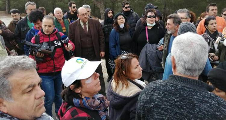 &Lambda;έ&sigma;&beta;&omicron;&sigmaf;: &Gamma;&iota;&alpha;&tau;ί &alpha;&pi;&omicron;&chi;ώ&rho;&eta;&sigma;&alpha;&nu; &tau;&alpha; &Mu;&Alpha;&Tau; &alpha;&pi;ό &Kappa;&alpha;&rho;ά&beta;&alpha; &kappa;&alpha;&iota; &Delta;&iota;&alpha;&beta;&omicron;&lambda;ό&rho;&epsilon;&mu;&alpha; (videos)