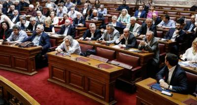 &Alpha;&nu;&alpha;&tau;&rho;&omicron;&pi;ή: &Tau;&rho;&omicron;&pi;&omicron;&lambda;&omicron;&gamma;ί&alpha; 16 &beta;&omicron;&upsilon;&lambda;&epsilon;&upsilon;&tau;ώ&nu; &tau;&omicron;&upsilon; &Sigma;&Upsilon;&Rho;&Iota;&Zeta;&Alpha; &gamma;&iota;&alpha; &alpha;&upsilon;&tau;&omicron;&delta;&iota;&omicron;&iota;&kappa;&eta;&tau;&iota;&kappa;έ&sigmaf; &epsilon;&kappa;&lambda;&omicron;&gamma;έ&sigmaf; &mu;&alpha;&zeta;ί &mu;&epsilon; &tau;&iota;&sigmaf; &epsilon;&upsilon;&rho;&omega;&epsilon;&kappa;&lambda;&omicron;&gamma;έ&sigmaf;