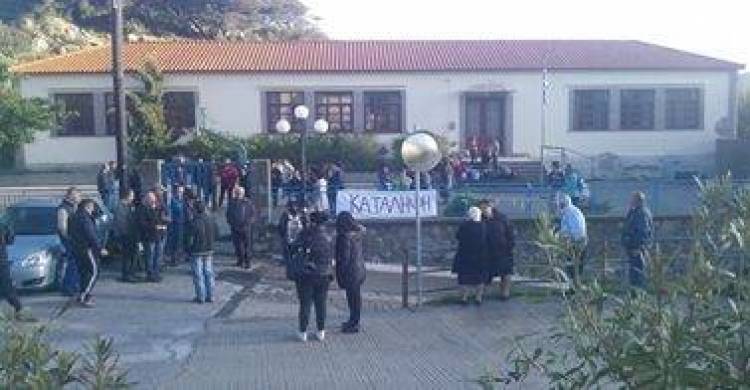 &Sigma;&epsilon; &alpha;&pi;&omicron;&lambda;&omicron;&gamma;ί&alpha; &kappa;&alpha;&lambda;&epsilon;ί&tau;&alpha;&iota; &eta; &Delta;&iota;&epsilon;&upsilon;&theta;ύ&nu;&tau;&rho;&iota;&alpha; &tau;&omicron;&upsilon; &delta;&eta;&mu;&omicron;&tau;&iota;&kappa;&omicron;ύ &sigma;&chi;&omicron;&lambda;&epsilon;ί&omicron;&upsilon; &Kappa;ά&sigma;&pi;&alpha;&kappa;&alpha; | &Sigma;&tau;&alpha; &laquo;&kappa;ά&gamma;&kappa;&epsilon;&lambda;&alpha;&raquo; &omicron;&iota; &kappa;ά&tau;&omicron;&iota;&kappa;&omicron;&iota;