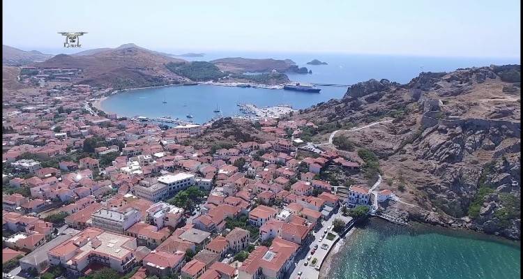 Ανακατατάξεις στην αγορά ακινήτων: Σε ποιες περιοχές έπεσαν οι τιμές, πού ανέβηκαν [λίστες]