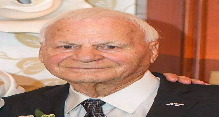 Έ&phi;&upsilon;&gamma;&epsilon; &alpha;&pi;ό &tau;&eta; &zeta;&omega;ή &omicron; &Nu;ί&kappa;&omicron;&sigmaf; &Tau;&rho;&alpha;&tau;&alpha;&rho;ό&sigmaf;