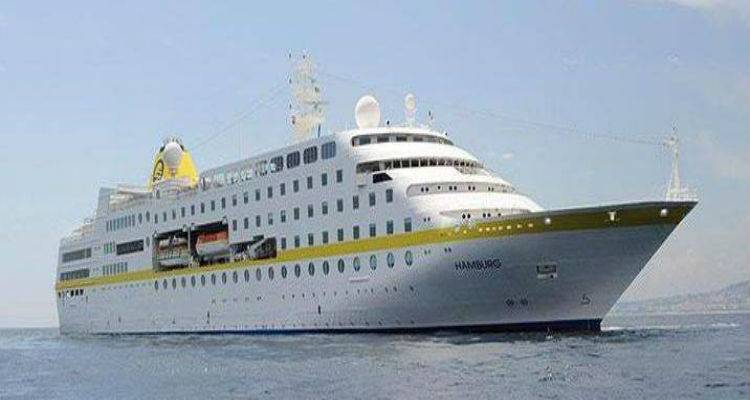 Το κρουαζιερόπλοιο HUMBURG στο λιμάνι της Μύρινας |  Τελευταία προγραμματισμένη προσέγγιση κρουαζιερόπλοιου για φέτος