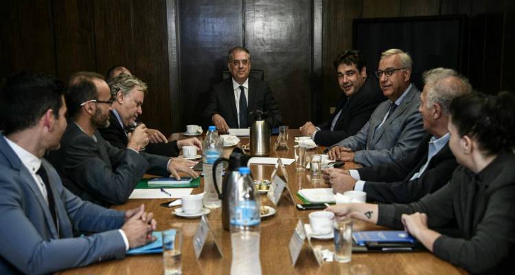 Ψήφος αποδήμων: Συμφωνία στην Διακομματική