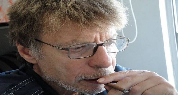 Ε, λοιπόν: Δεν είμαι συνάδελφός σας!