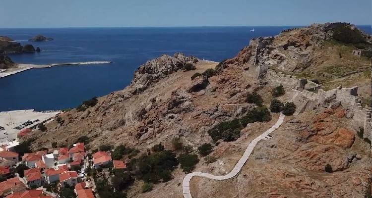 &Lambda;ή&mu;&nu;&omicron;&sigmaf; | Έ&sigma;&pi;&alpha;&sigma;&epsilon; &kappa;ά&theta;&epsilon; &rho;&epsilon;&kappa;ό&rho; &eta; &tau;&omicron;&upsilon;&rho;&iota;&sigma;&tau;&iota;&kappa;ή &kappa;ί&nu;&eta;&sigma;&eta; &tau;&omicron;&upsilon;&sigmaf; &Kappa;&alpha;&lambda;&omicron;&kappa;&alpha;&iota;&rho;&iota;&nu;&omicron;ύ&sigmaf; &Mu;ή&nu;&epsilon;&sigmaf;