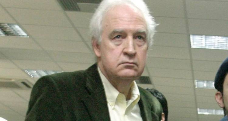 &Tau;&eta;&nu; &alpha;&nu;&alpha;ί&rho;&epsilon;&sigma;&eta; &tau;&eta;&sigmaf; &alpha;&pi;&omicron;&phi;&upsilon;&lambda;ά&kappa;&iota;&sigma;&eta;&sigmaf; &tau;&omicron;&upsilon; &Alpha;&lambda;έ&xi;&alpha;&nu;&delta;&rho;&omicron;&upsilon; &Gamma;&iota;&omega;&tau;ό&pi;&omicron;&upsilon;&lambda;&omicron;&upsilon; &epsilon;&xi;&epsilon;&tau;ά&zeta;&epsilon;&iota; &omicron; Ά&rho;&epsilon;&iota;&omicron;&sigmaf; &Pi;ά&gamma;&omicron;&sigmaf;