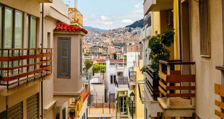 &Alpha;&lambda;&lambda;ά&zeta;&omicron;&upsilon;&nu; ό&lambda;&alpha; &sigma;&epsilon; &delta;&omega;&rho;&epsilon;έ&sigmaf; &kappa;&alpha;&iota; &kappa;&lambda;&eta;&rho;&omicron;&nu;&omicron;&mu;&iota;έ&sigmaf;: &Omicron;&iota; &kappa;&rho;ί&sigma;&iota;&mu;&epsilon;&sigmaf; &eta;&mu;&epsilon;&rho;&omicron;&mu;&eta;&nu;ί&epsilon;&sigmaf; &gamma;&iota;&alpha; &tau;&eta;&nu; &Epsilon;&phi;&omicron;&rho;ί&alpha; -&Nu;έ&omicron;&sigmaf; &omicron;&delta;&eta;&gamma;ό&sigmaf; &alpha;&pi;ό &tau;&eta;&nu; &Alpha;&Alpha;&Delta;&Epsilon;