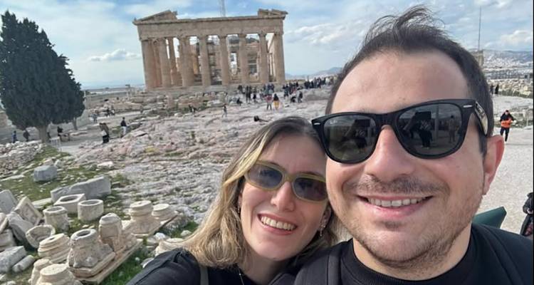 Από τη Σμύρνη στον Κορνό: Ο Atakan Güleryüz αναζητά τις ρίζες του | Μήπως σας θυμίζει κάτι η ιστορία του;