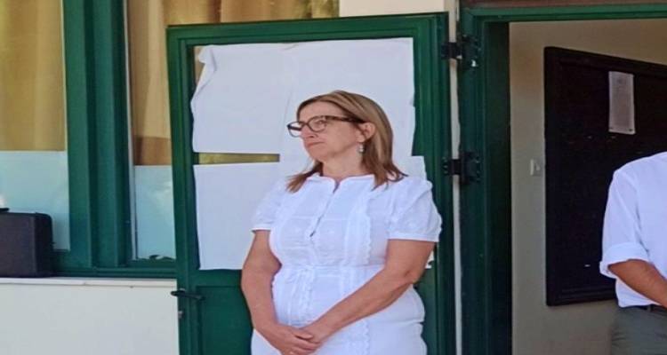 &Rho;ή&xi;&eta; &tau;&eta;&sigmaf; &Epsilon;&lambda;έ&nu;&eta;&sigmaf; &Pi;&omicron;&lambda;&upsilon;&mu;έ&nu;&eta; &mu;&epsilon; &tau;&eta;&nu; &Epsilon;&Lambda;&Mu;&Epsilon; &Lambda;ή&mu;&nu;&omicron;&upsilon; | &Zeta;ή&tau;&eta;&sigma;&epsilon; &tau;&eta; &delta;&iota;&alpha;&gamma;&rho;&alpha;&phi;ή &tau;&eta;&sigmaf; &mu;&epsilon; &mu;&iota;&alpha; &epsilon;&pi;&iota;&sigma;&tau;&omicron;&lambda;ή-&kappa;&alpha;&tau;&alpha;&pi;έ&lambda;&tau;&eta;