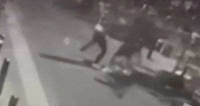 &Pi;&omicron;&iota;&nu;&iota;&kappa;ή &delta;ί&omega;&xi;&eta; &gamma;&iota;&alpha; &alpha;&nu;&theta;&rho;&omega;&pi;&omicron;&kappa;&tau;&omicron;&nu;ί&alpha; &alpha;&pi;ό &pi;&rho;ό&theta;&epsilon;&sigma;&eta; &sigma;&tau;&alpha; &delta;ύ&omicron; &alpha;&delta;έ&lambda;&phi;&iota;&alpha; &pi;&omicron;&upsilon; &delta;&omicron;&lambda;&omicron;&phi;ό&nu;&eta;&sigma;&alpha;&nu; &tau;&omicron;&nu; &theta;&epsilon;ί&omicron; &tau;&omicron;&upsilon;&sigmaf; &sigma;&tau;&eta;&nu; &Kappa;&upsilon;&psi;έ&lambda;&eta;