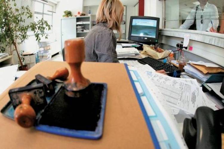 &Mu;έ&chi;&rho;&iota; &tau;έ&lambda;&omicron;&sigmaf; &tau;&omicron;&upsilon; &chi;&rho;ό&nu;&omicron;&upsilon; 10.000 &epsilon;&phi;ά&pi;&alpha;&xi;