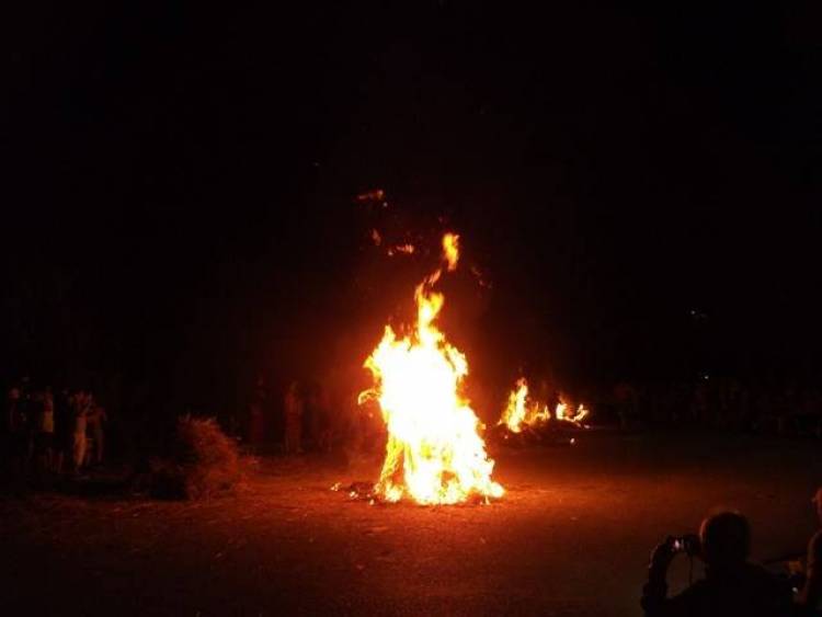 &Alpha;&nu;&alpha;&beta;ί&omega;&sigma;&epsilon; &tau;&omicron; έ&theta;&iota;&mu;&omicron; &tau;&omega;&nu; &kappa;&alpha;&kappa;&alpha;&nu;ώ&nu; &sigma;&tau;&eta; &Lambda;ή&mu;&nu;&omicron; (video + photos)