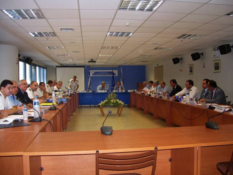 &Delta;ή&mu;&alpha;&rho;&chi;&omicron;&sigmaf; &kappa;&alpha;&iota; &Alpha;&nu;&tau;&iota;&delta;ή&mu;&alpha;&rho;&chi;&omicron;&sigmaf; &Lambda;ή&mu;&nu;&omicron;&upsilon; &sigma;&tau;&eta;&nu; &Alpha;&theta;ή&nu;&alpha; &sigma;ή&mu;&epsilon;&rho;&alpha; &gamma;&iota;&alpha; &tau;&omicron; &Sigma;.&Alpha;.&Sigma;