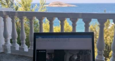 &Eta; &Epsilon;&lambda;&lambda;ά&delta;&alpha; &iota;&delta;&alpha;&nu;&iota;&kappa;ή &chi;ώ&rho;&alpha; &gamma;&iota;&alpha; &epsilon;&rho;&gamma;&alpha;&sigma;ί&alpha; &epsilon;&xi; &alpha;&pi;&omicron;&sigma;&tau;ά&sigma;&epsilon;&omega;&sigmaf;: &Mu;έ&nu;&epsilon;&iota; &sigma;&tau;&eta;&nu; &Kappa;ά&lambda;&upsilon;&mu;&nu;&omicron; &kappa;&alpha;&iota; &epsilon;&rho;&gamma;ά&zeta;&epsilon;&tau;&alpha;&iota; &gamma;&iota;&alpha; &tau;&omicron; &Beta;έ&lambda;&gamma;&iota;&omicron; -&laquo;&Delta;&epsilon;&nu; &sigma;&upsilon;&gamma;&kappa;&rho;ί&nu;&epsilon;&tau;&alpha;&iota; &eta; &zeta;&omega;ή &epsilon;&delta;ώ&raquo;