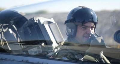 &Sigma;&tau;&eta; &Beta;&omicron;&upsilon;&lambda;ή &sigma;ή&mu;&epsilon;&rho;&alpha; &omicron; &Tau;&sigma;ί&pi;&rho;&alpha;&sigmaf; &gamma;&iota;&alpha; &tau;&alpha; F-16
