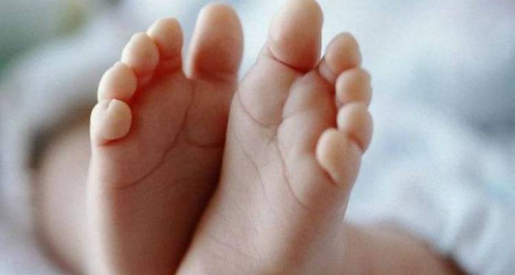 Μειώνονται τα ποσοστά υιοθεσίας παιδιών στο Βόρειο Αιγαίο