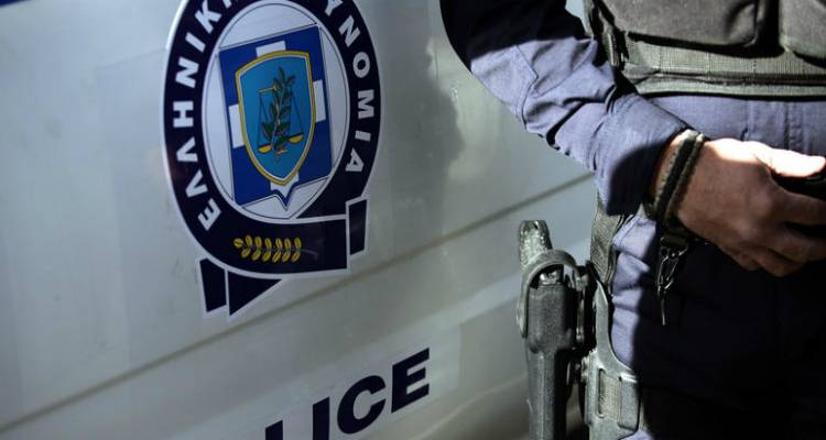 Λήμνος: 45χρονος κατηγορείται ότι έκλεψε κινητό και προκάλεσε φθορές σε επιχείρηση 34χρονου