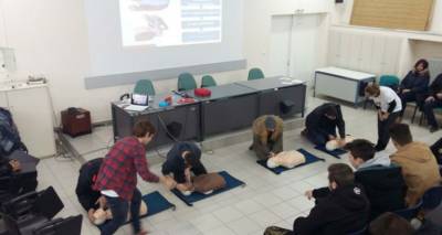 &Omicron; &Mu;.&Epsilon;.&Sigma; &Alpha;&gamma;ί&omicron;&upsilon; &Delta;&eta;&mu;&eta;&tau;&rho;ί&omicron;&upsilon; &delta;&eta;&mu;&iota;&omicron;&upsilon;&rho;&gamma;&epsilon;ί &omicron;&mu;ά&delta;&alpha; &epsilon;&theta;&epsilon;&lambda;&omicron;&nu;&tau;&iota;&kappa;ή&sigmaf; &beta;&omicron;ή&theta;&epsilon;&iota;&alpha;&sigmaf;