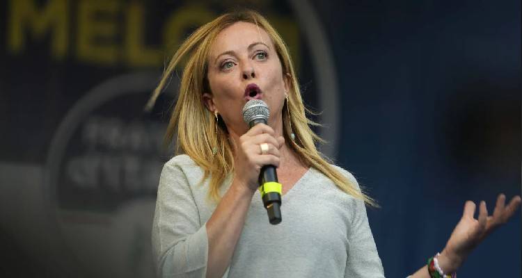 Άνοιξαν οι κάλπες στην Ιταλία: Ανησυχία στην ΕΕ για το ενδεχόμενο επικράτησης της ακροδεξιάς | Τα «στοιχήματα»