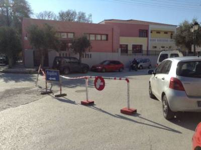 &Kappa;&lambda;&epsilon;&iota;&sigma;&tau;ή &mu;έ&chi;&rho;&iota; &tau;&eta;&nu; &Kappa;&upsilon;&rho;&iota;&alpha;&kappa;ή &eta; &laquo;&Iota;&epsilon;&rho;&omicron;ύ &Lambda;ό&chi;&omicron;&upsilon;&raquo;