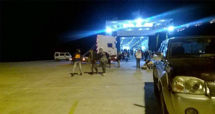 &Delta;&omicron;&upsilon;&lambda;έ&mu;&pi;&omicron;&rho;&omicron;&iota; &kappa;&rho;&upsilon;&mu;&mu;έ&nu;&omicron;&iota; &sigma;&tau;&omicron;&nu; &Alpha;&eta; &Sigma;&tau;&rho;ά&tau;&eta; &gamma;&iota;&alpha; 4 &eta;&mu;έ&rho;&epsilon;&sigmaf;