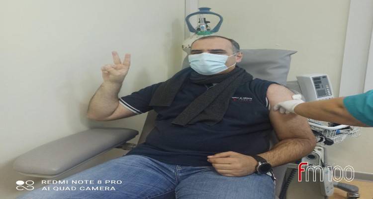 Λήμνος - Εμβολιασμός: Τη σκυτάλη παίρνουν οι υγειονομικοί του Στρατού | Εμβολιάστηκε και ο Θωμάς Λούκας