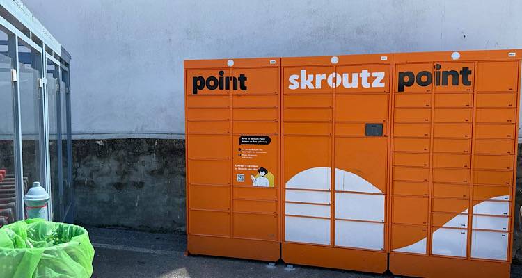 &Tau;&omicron; &pi;&rho;ώ&tau;&omicron; Skroutz Locker &tau;&omicron;&pi;&omicron;&theta;&epsilon;&tau;ή&theta;&eta;&kappa;&epsilon; &sigma;&tau;&eta; &Mu;ύ&rho;&iota;&nu;&alpha; | &Nu;έ&alpha; &upsilon;&pi;&eta;&rho;&epsilon;&sigma;ί&alpha; &pi;&alpha;&rho;&alpha;&lambda;&alpha;&beta;ή&sigmaf; &delta;&epsilon;&mu;ά&tau;&omega;&nu; &sigma;&tau;&omicron; &pi;ά&rho;&kappa;&iota;&nu;&gamma;&kappa; &tau;&omicron;&upsilon; &Mu;&alpha;&sigma;&omicron;ύ&tau;&eta;