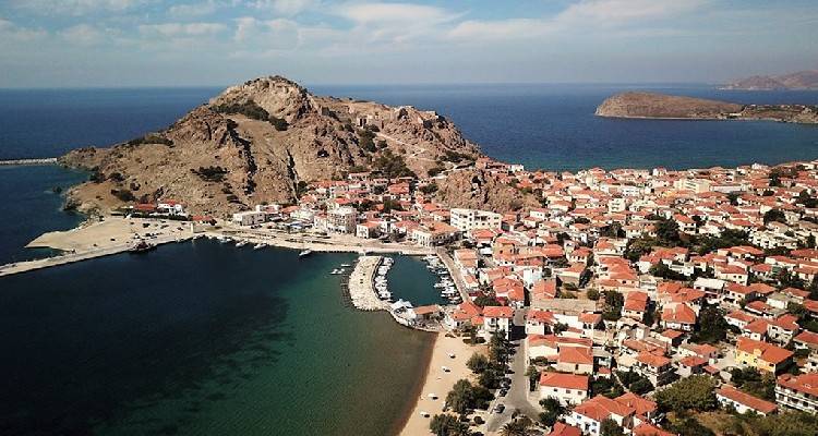 &Lambda;έ&sigma;&beta;&omicron;&sigmaf; - &Lambda;ή&mu;&nu;&omicron;&sigmaf;: &Nu;έ&alpha; &pi;&rho;&omicron;&kappa;ή&rho;&upsilon;&xi;&eta; &gamma;&iota;&alpha; &tau;&eta; &laquo;&Epsilon;&nu;ί&sigma;&chi;&upsilon;&sigma;&eta; &Tau;&omicron;&upsilon;&rho;&iota;&sigma;&tau;&iota;&kappa;ώ&nu; &Epsilon;&pi;&epsilon;&nu;&delta;ύ&sigma;&epsilon;&omega;&nu;&raquo;