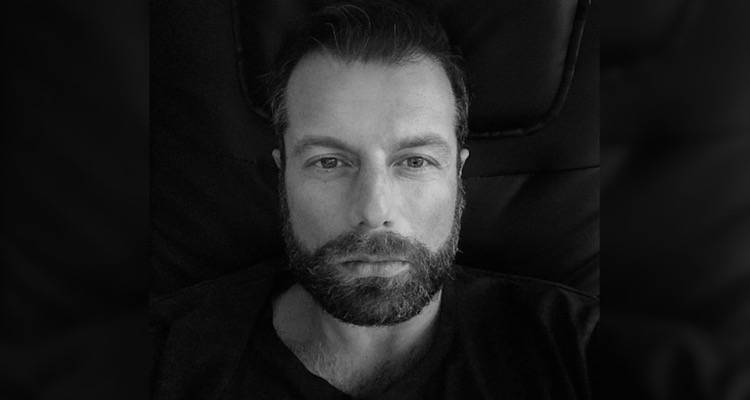 Covid-19: Ο Κοσμάς Κουμιανός διαθέτει μέρος των εσόδων από έκθεσή του για την ενίσχυση του Νοσοκομείου Λήμνου