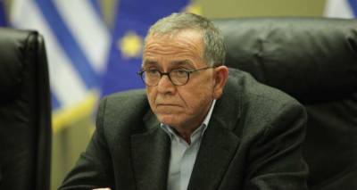 &Tau;&eta;&nu; &pi;&alpha;&rho;&alpha;ί&tau;&eta;&sigma;&eta; &Mu;&omicron;&upsilon;&zeta;ά&lambda;&alpha; &zeta;&eta;&tau;ά&epsilon;&iota; &eta; &Kappa;&Epsilon;&Delta;&Epsilon;