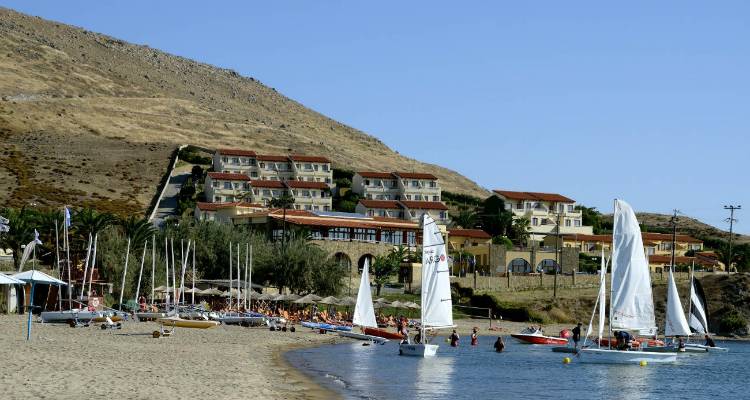 Λήμνος: Νέες επαφές των ξενοδοχοϋπαλλήλων | «Το τοπίο θολό και ασαφές»