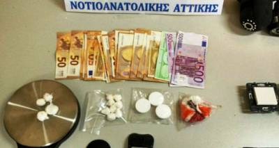 &Phi;&omega;&tau;&omicron;&gamma;&rho;&alpha;&phi;ί&epsilon;&sigmaf;: &Sigma;&tau;&alpha; ά&delta;&upsilon;&tau;&alpha; &tau;&omicron;&upsilon; &laquo;&nu;&alpha;&omicron;ύ&raquo; &tau;&omicron;&upsilon; &tau;&zeta;ό&gamma;&omicron;&upsilon; &kappa;&alpha;&iota; &tau;&eta;&sigmaf; &kappa;ό&kappa;&alpha;&sigmaf; &sigma;&tau;&omicron;&nu; Ά&lambda;&iota;&mu;&omicron;