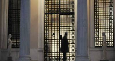 &Xi;&epsilon;&pi;έ&rho;&alpha;&sigma;&alpha;&nu; &tau;&omicron;&upsilon;&sigmaf; 2.000 &omicron;&iota; &mu;&epsilon;&tau;&alpha;&kappa;&lambda;&eta;&tau;&omicron;ί &tau;&eta;&sigmaf; &kappa;&upsilon;&beta;έ&rho;&nu;&eta;&sigma;&eta;&sigmaf; | 16 &delta;&iota;&omicron;&rho;&iota;&sigma;&mu;&omicron;ί &tau;&omicron;&nu; &mu;ή&nu;&alpha;