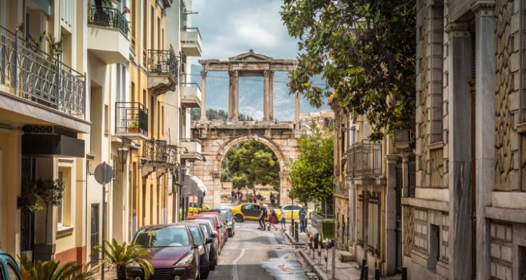 Το Υπ. Οικονομικών δίνει αμοιβή για τους... κυνηγούς «ορφανών» κληρονομιών