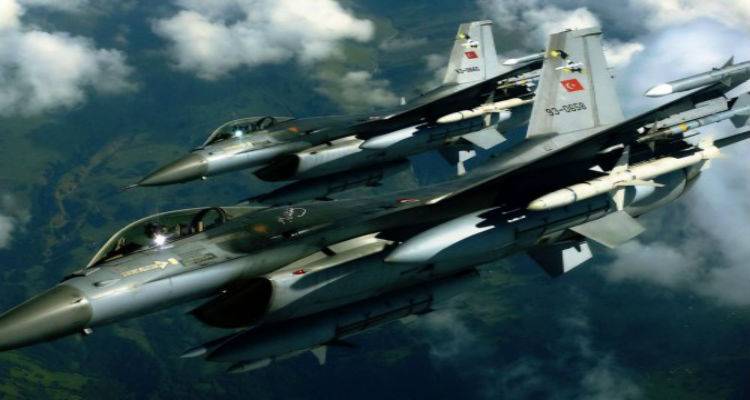 RT: &Omicron;&iota; &Tau;&omicron;ύ&rho;&kappa;&omicron;&iota; έ&chi;&omicron;&upsilon;&nu; &pi;&alpha;&rho;&alpha;&beta;&iota;ά&sigma;&epsilon;&iota; &tau;&omicron;&nu; &epsilon;&nu;&alpha;έ&rho;&iota;&omicron; &chi;ώ&rho;&omicron; &tau;&eta;&sigmaf; &Epsilon;&lambda;&lambda;ά&delta;&alpha;&sigmaf; 2.244 &phi;&omicron;&rho;έ&sigmaf; &sigma;&epsilon; έ&nu;&alpha; &chi;&rho;ό&nu;&omicron;